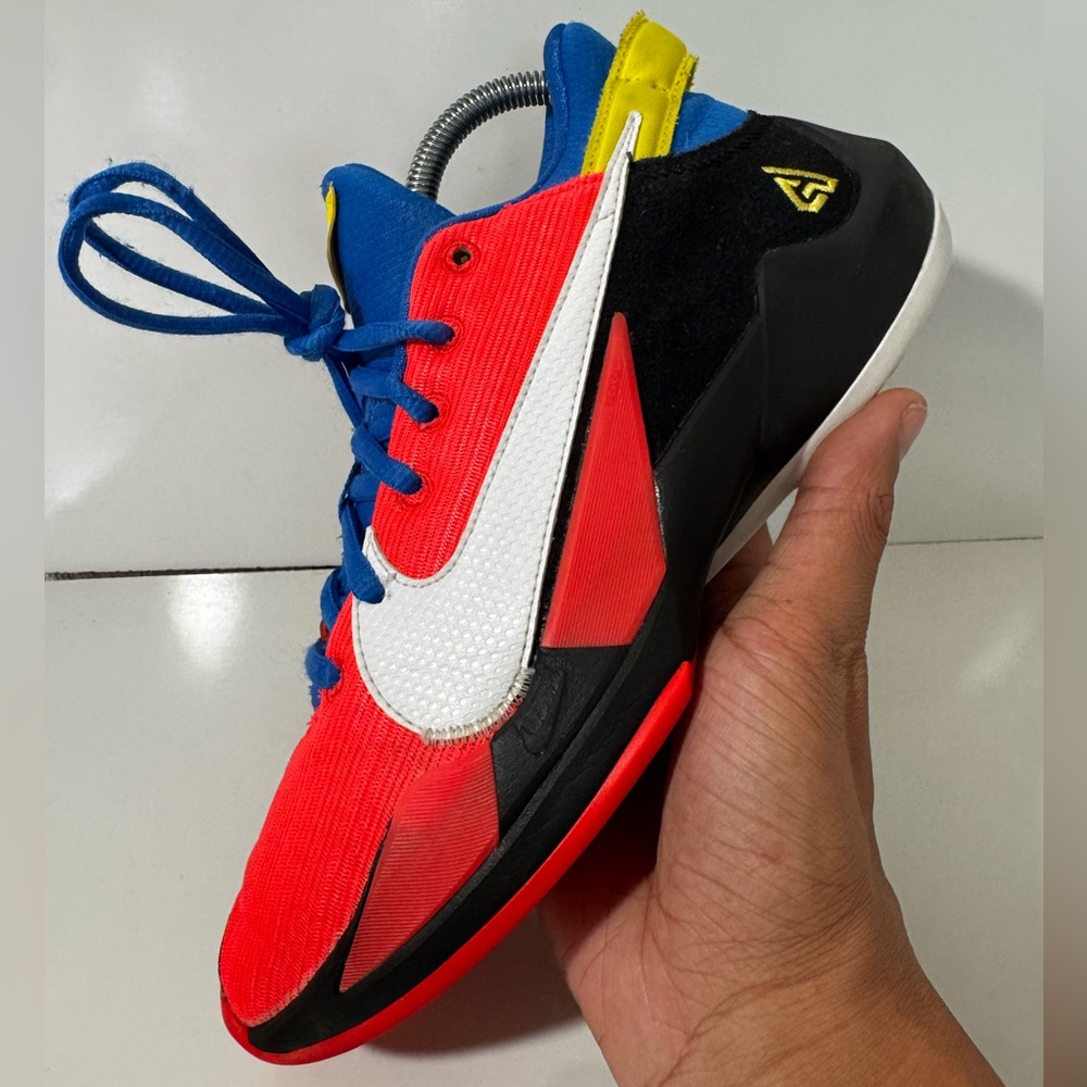Nike Giannis Freak 2 “Bright Crimson” GS Size 5Y
